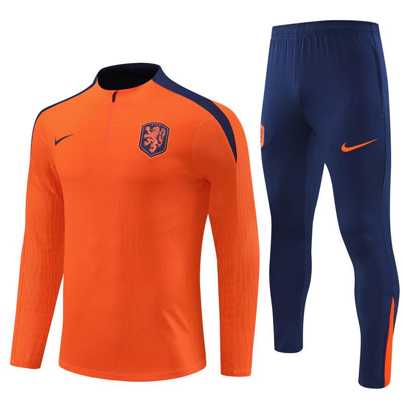 Conjunto Treino Holanda 24/25 - Versão Jogador - Laranja e azul marinho