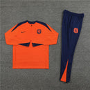 Conjunto Treino Holanda 24/25 - Versão Jogador - Laranja e azul marinho