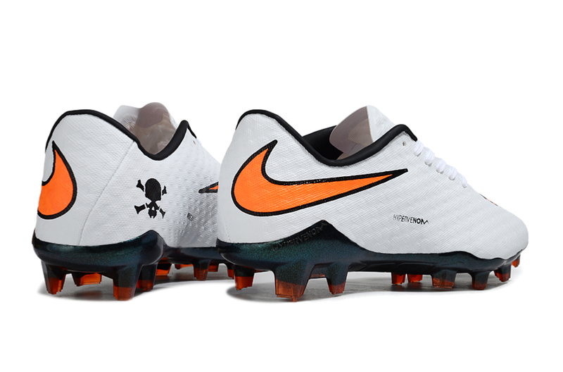 CHUTEIRA NIKE HYPERVENOM CAMPO ELITE