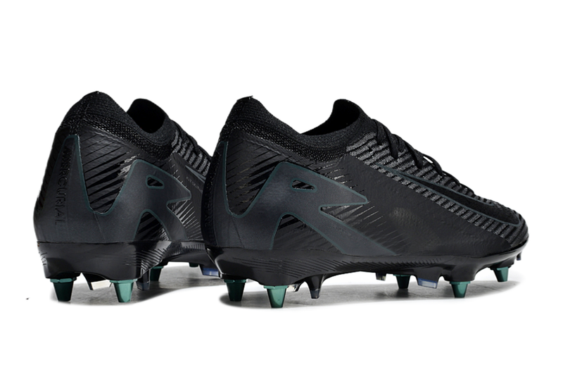 CHUTEIRA NIKE MERCURIAL VAPOR 16 TRAVA MISTA (removível)