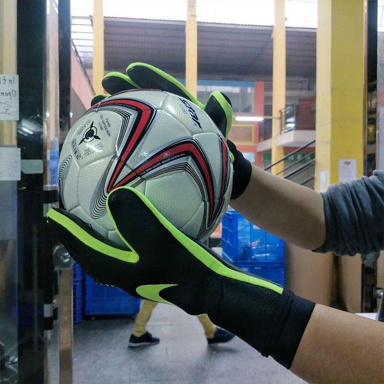 Luva Nike mercurial