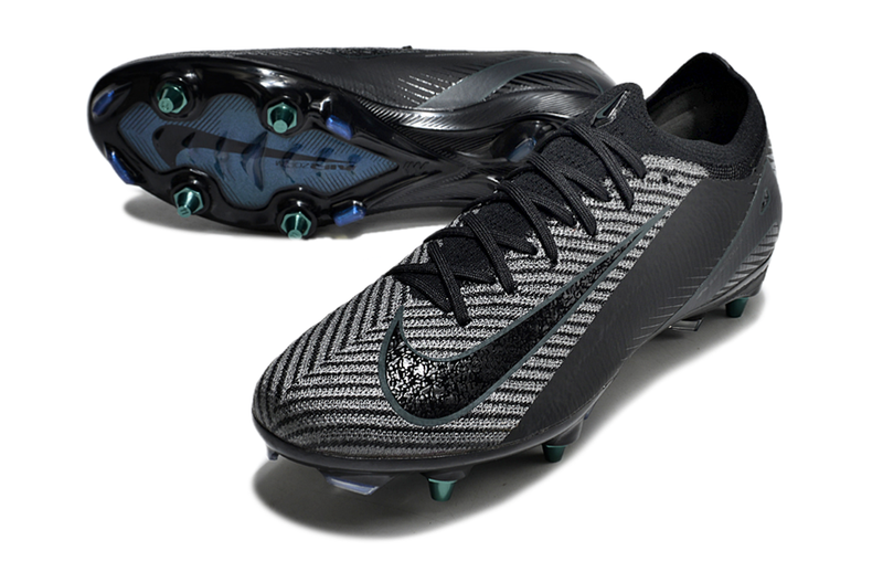 CHUTEIRA NIKE MERCURIAL VAPOR 16 TRAVA MISTA (removível)