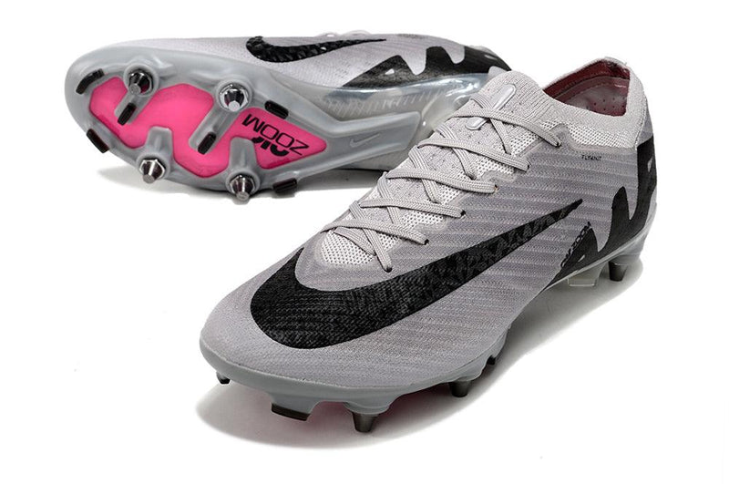 Chuteira Trava Mista Nike Air Zoom Mercurial Vapor 15 Elite Trava Mista Prata e Preta "Rising Gem Pack"