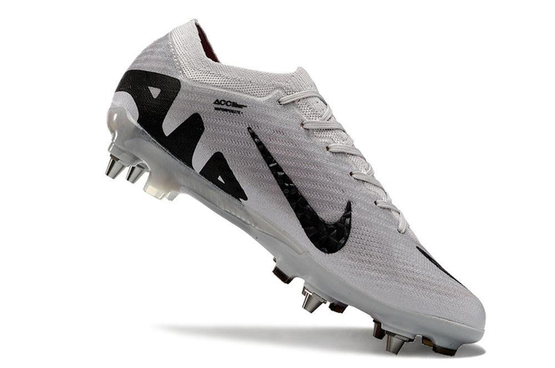 Chuteira Trava Mista Nike Air Zoom Mercurial Vapor 15 Elite Trava Mista Prata e Preta "Rising Gem Pack"