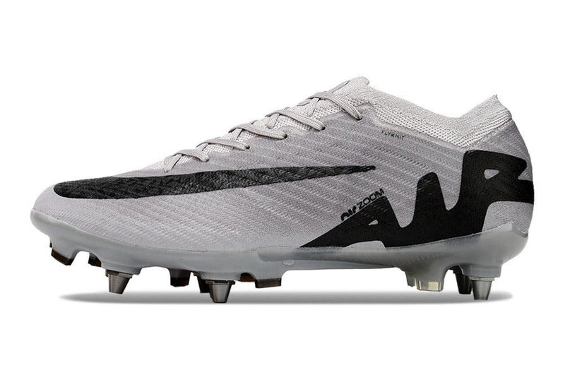 Chuteira Trava Mista Nike Air Zoom Mercurial Vapor 15 Elite Trava Mista Prata e Preta "Rising Gem Pack"