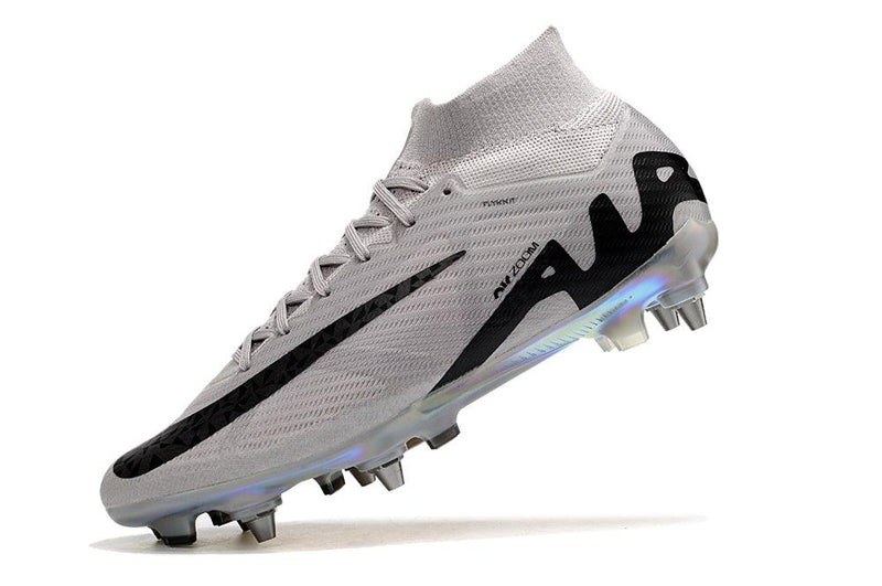Chuteira Trava Mista Nike Air Zoom Mercurial Superfly 9 Elite Trava Mista Prata e Preto "Rising Gem Pack"